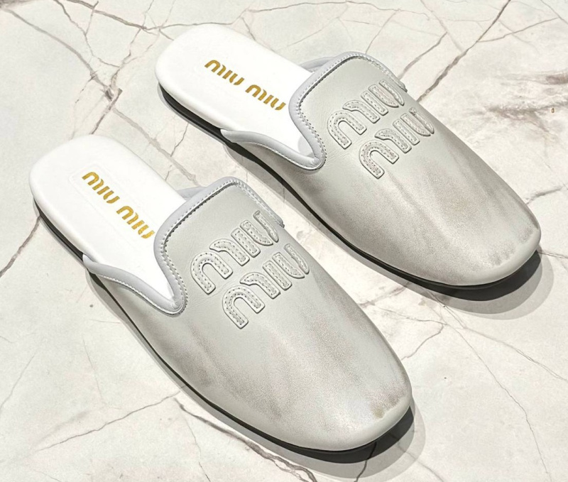 ШЛЕПКИ MIU MIU фото