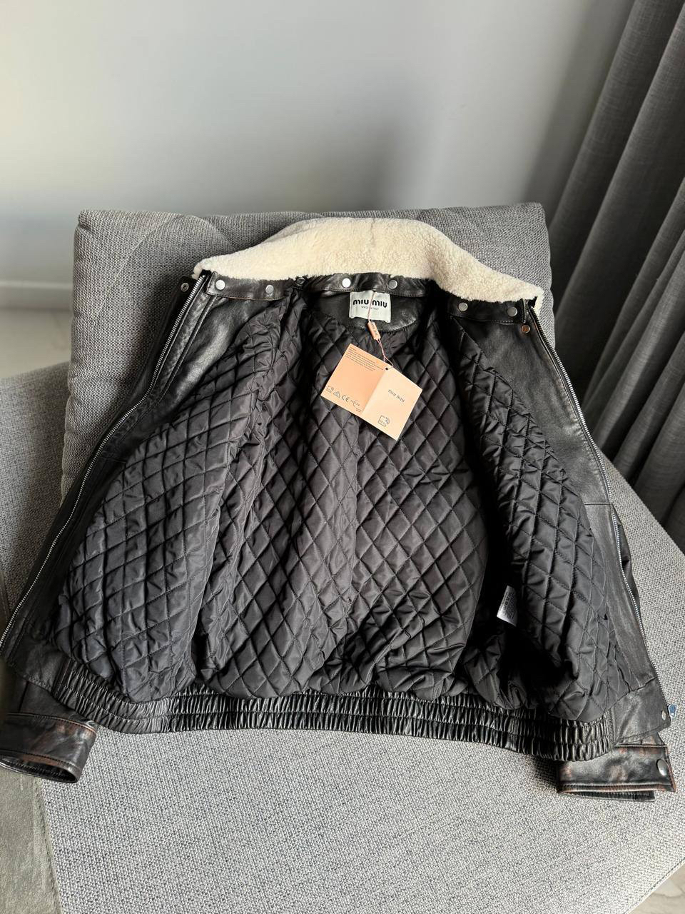 ДУБЛЕНКА MIU MIU детальное фото