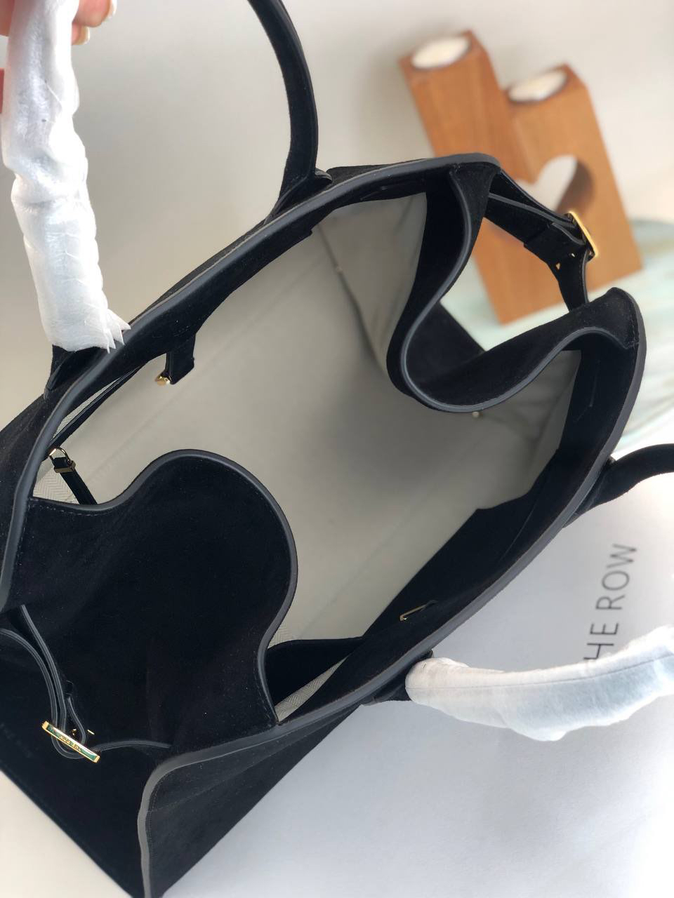 СУМКА THE ROW MARGAUX 15 детальное фото