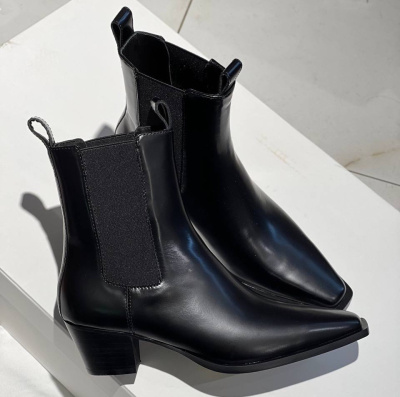 БОТИЛЬОНЫ TOTEME фото