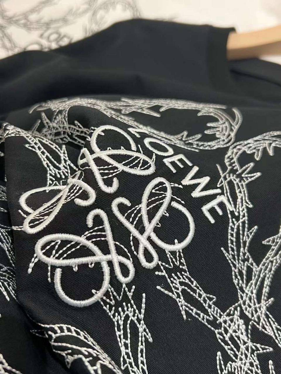 ФУТБОЛКА LOEWE детальное фото