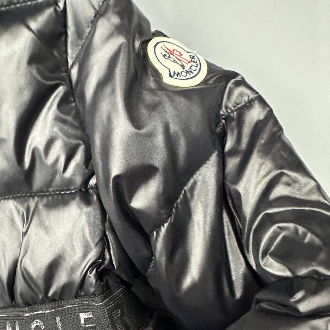 ДЕТСКАЯ КУРТКА MONCLER детальное фото