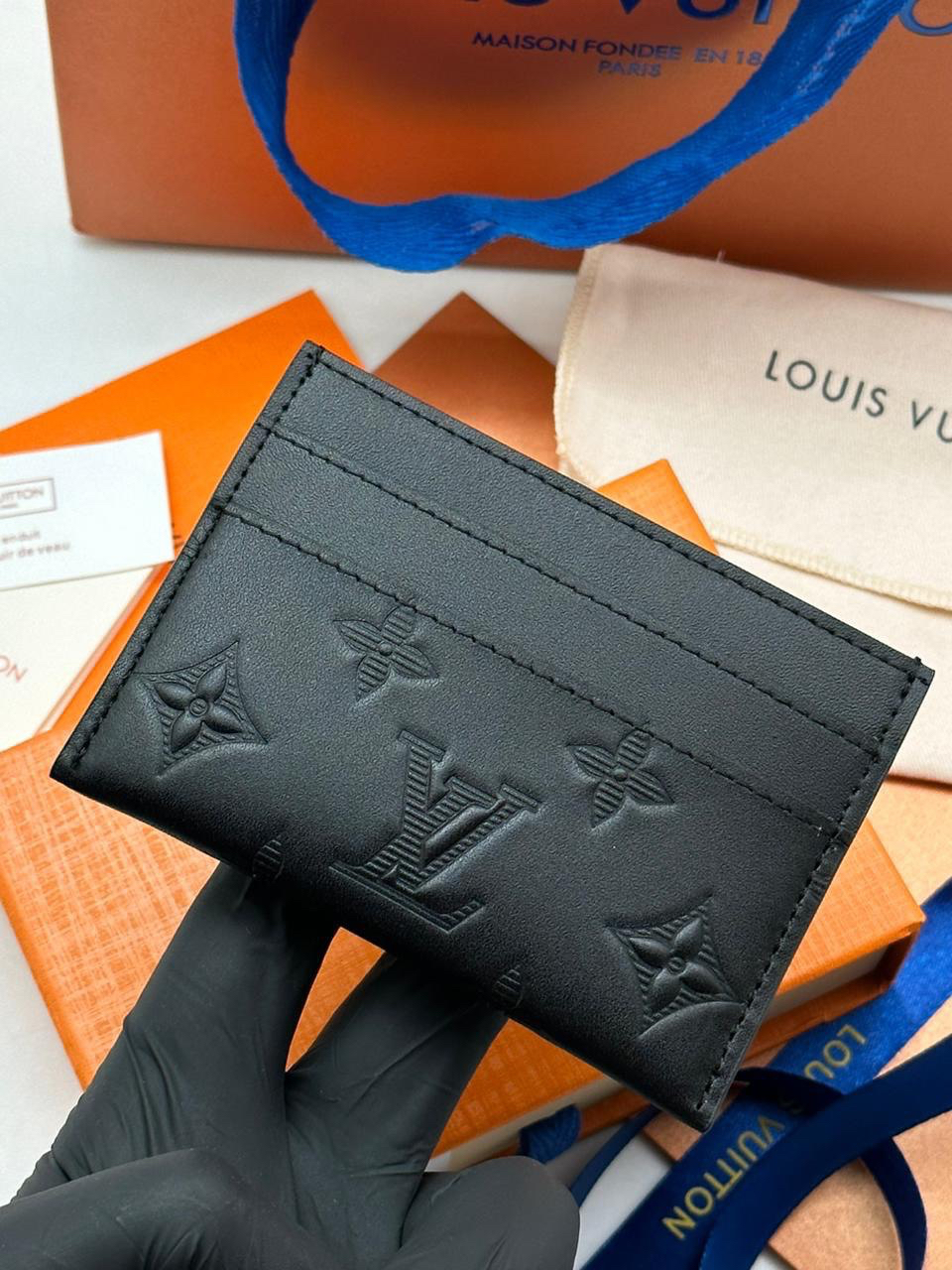КАРТХОЛДЕР LOUIS VUITTON детальное фото
