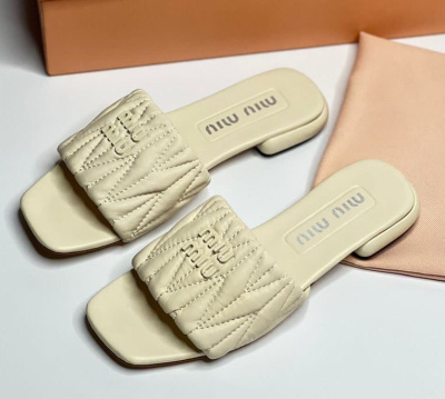 ШЛЕПКИ MIU MIU фото