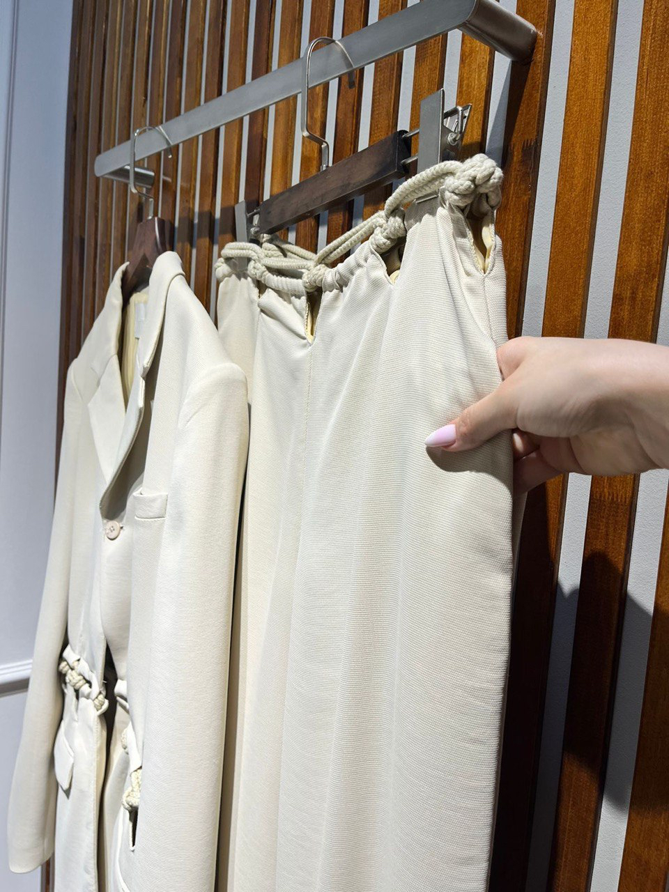 КОСТЮМ детальное фото