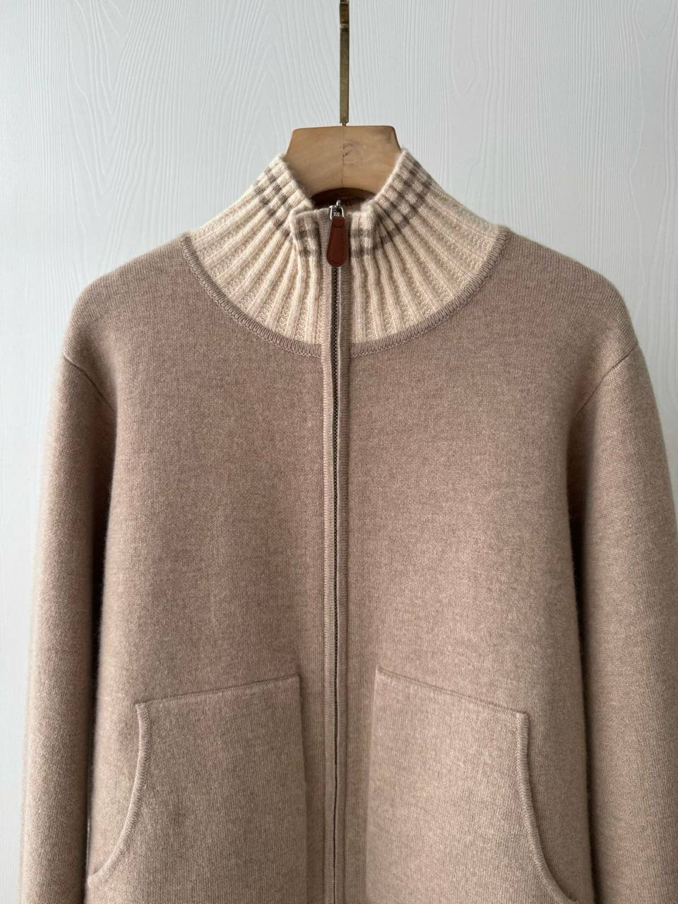 КОСТЮМ LORO PIANA детальное фото