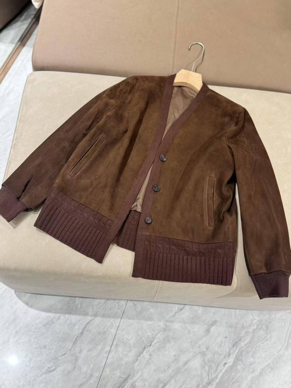 КУРТКА LORO PIANA детальное фото
