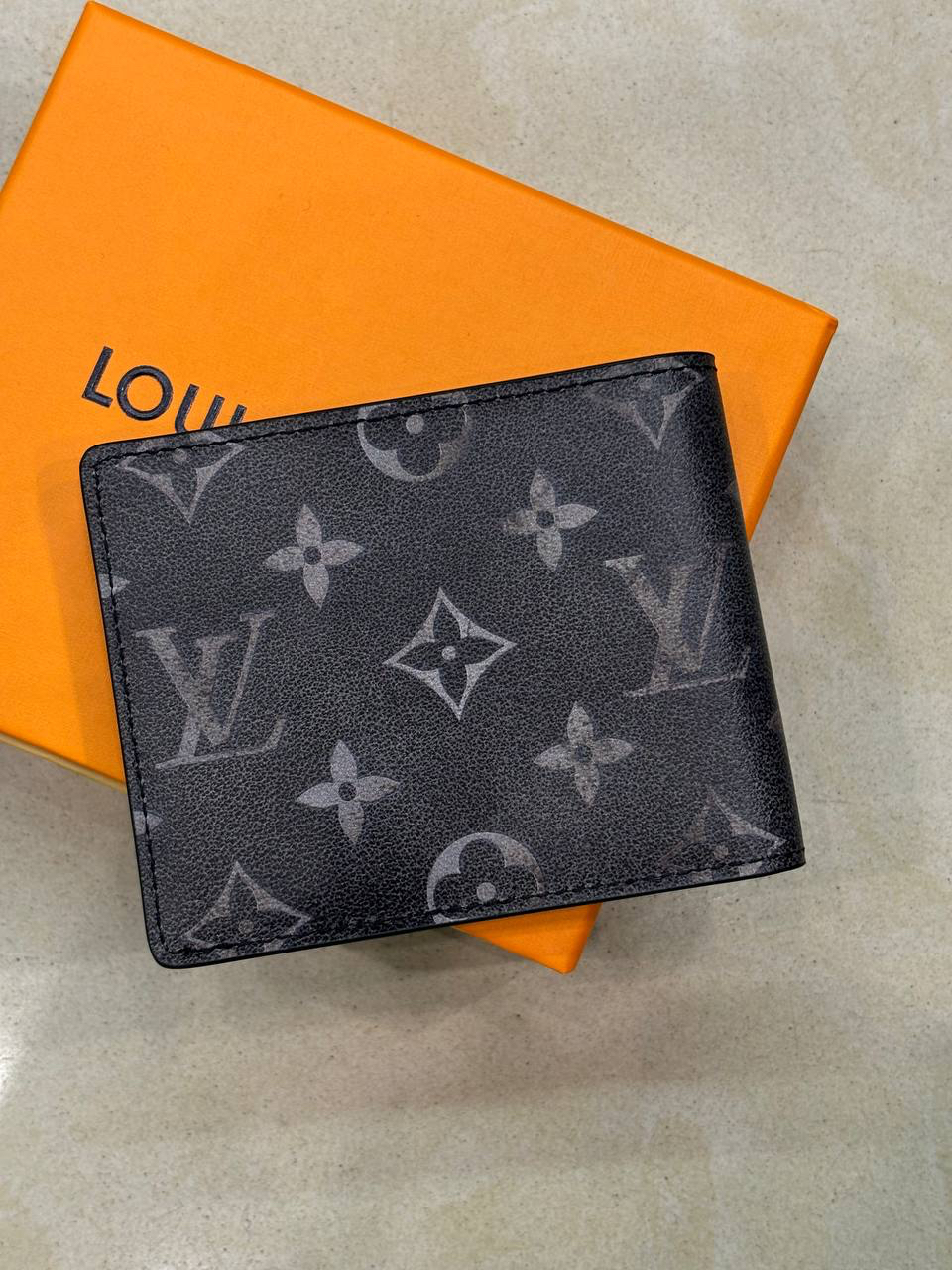 МУЖСКОЙ ПОРТМОНЕ LOUIS VUITTON детальное фото