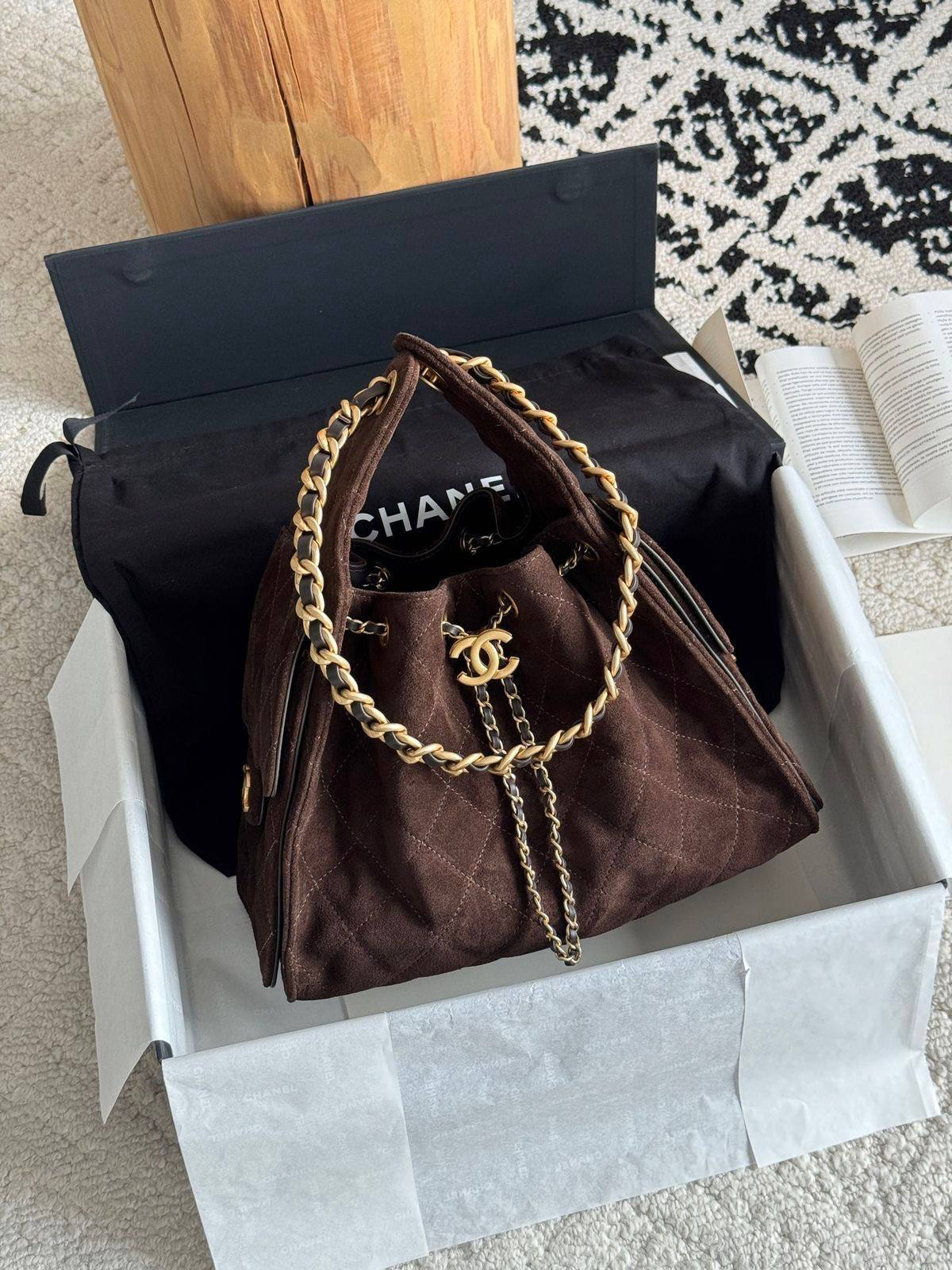 СУМКА CHANEL HOBO детальное фото