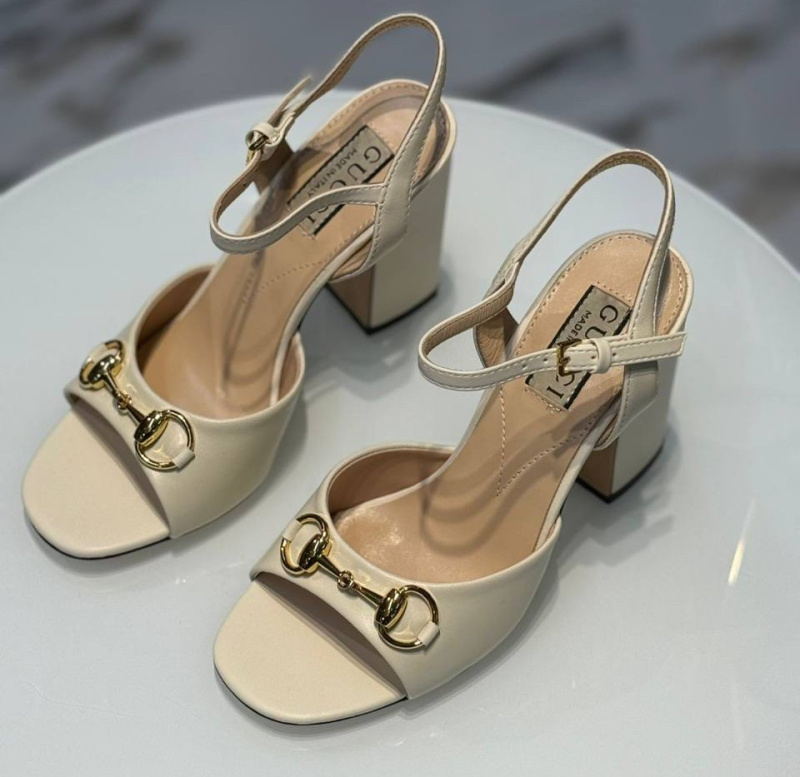 БОСОНОЖКИ GUCCI фото