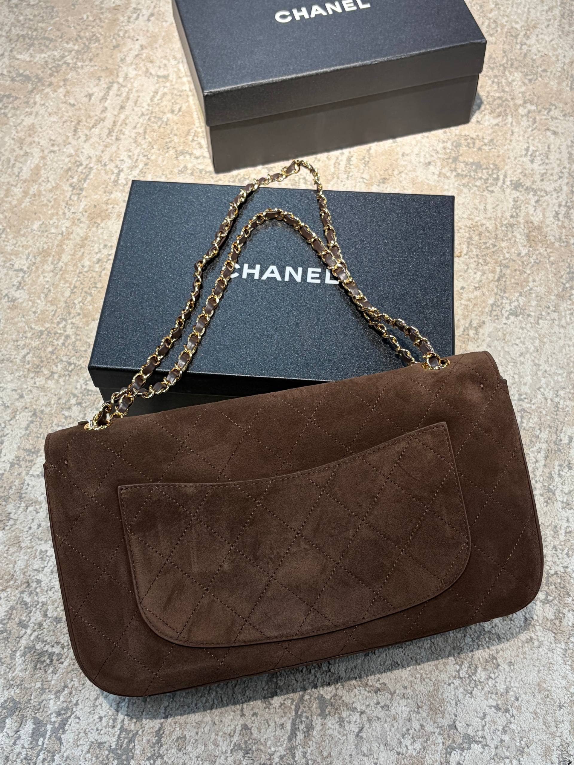 СУМКА CHANEL MAXI FLAP детальное фото