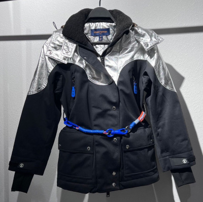 КУРТКА LOUIS VUITTON фото