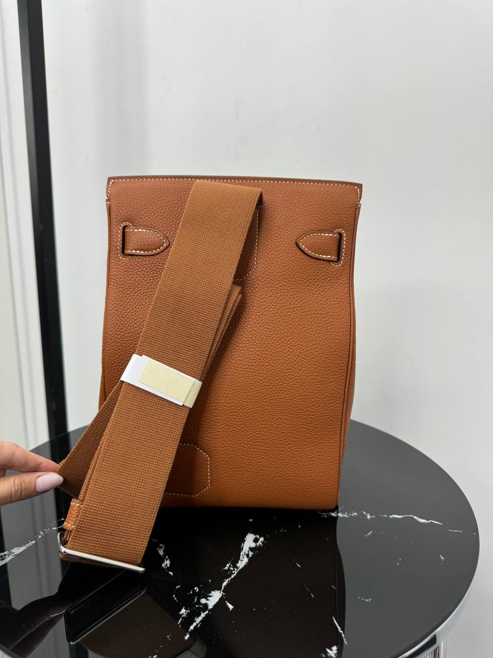 МУЖСКАЯ СУМКА СЛИНГ HERMES детальное фото