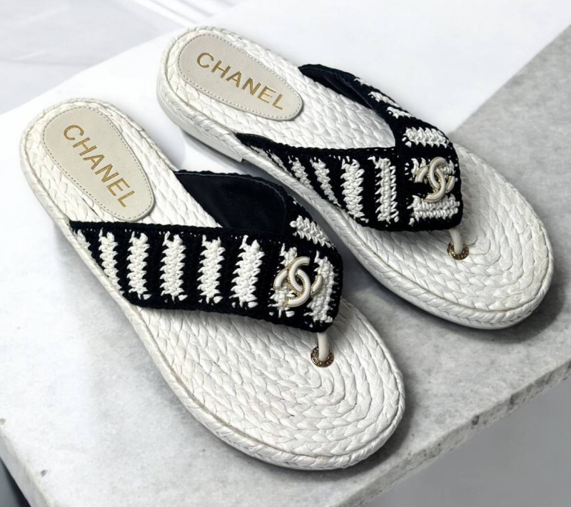 ШЛЕПКИ CHANEL фото