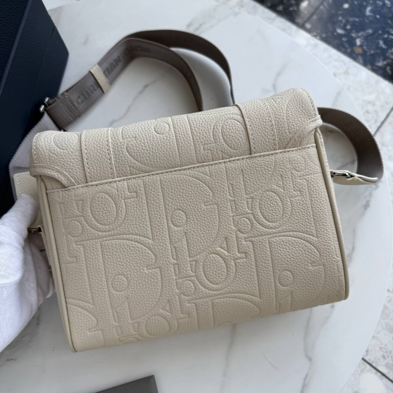 МУЖСКАЯ СУМКА МЕССЕНДЖЕР CHRISTIAN DIOR детальное фото