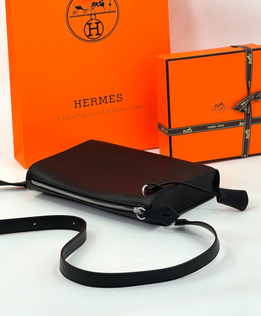МУЖСКАЯ СУМКА МЕССЕНДЖЕР HERMES детальное фото