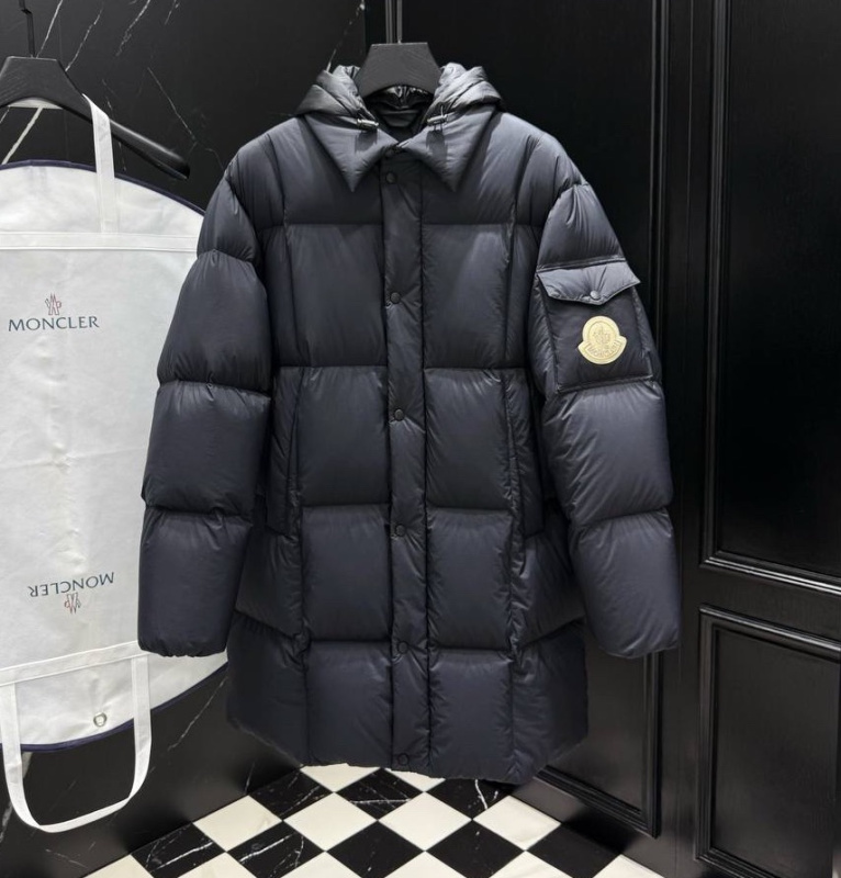 МУЖСКОЙ ПУХОВИК MONCLER фото