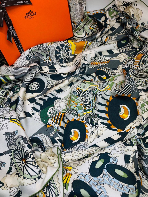 ПЛАТОК HERMES фото
