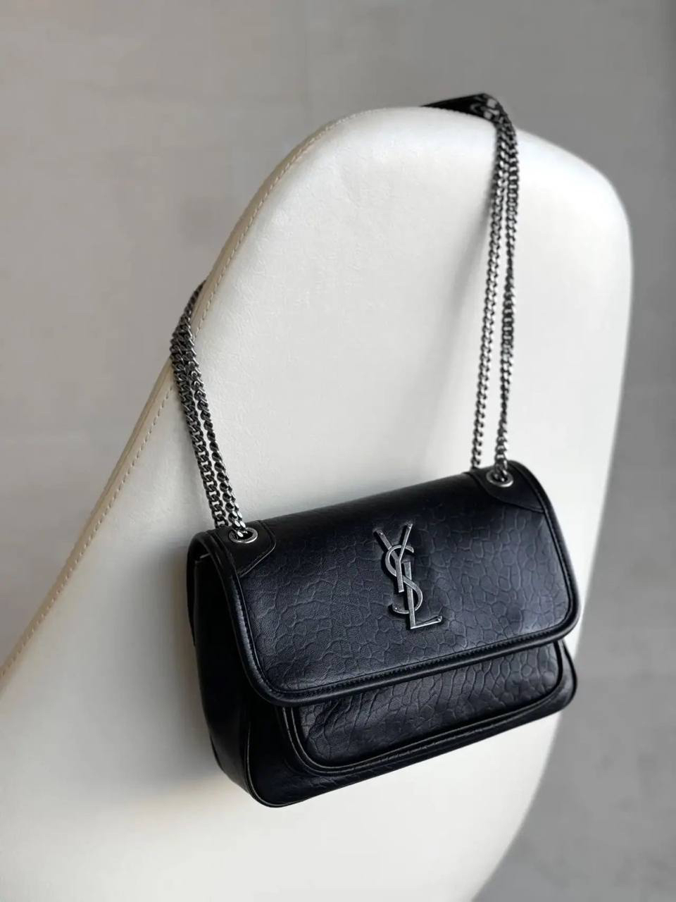 СУМКА SAINT LAURENT детальное фото