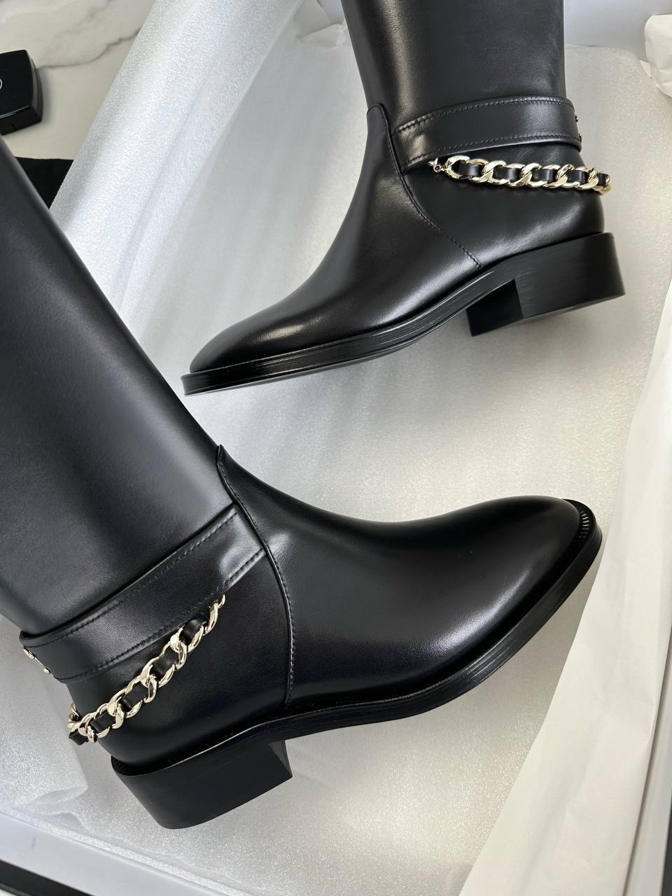 САПОГИ CHANEL детальное фото
