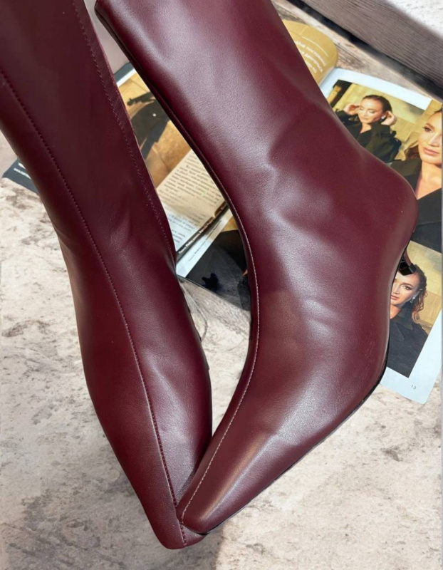 БОТИЛЬОНЫ THE ROW фото