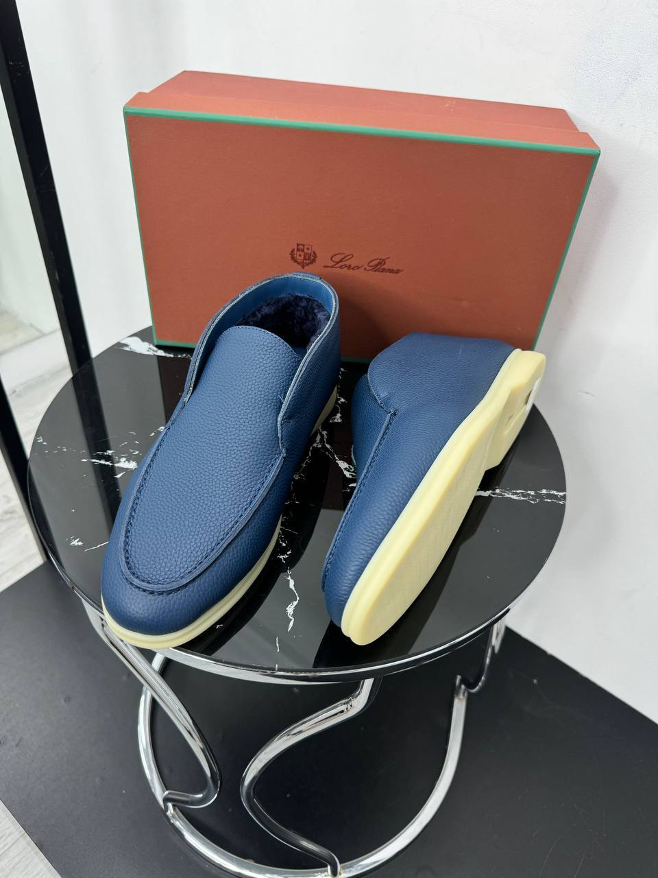 МУЖСКИЕ ЛОФЕРЫ LORO PIANA детальное фото