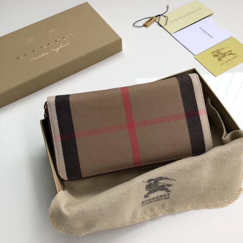 КОШЕЛЕК BURBERRY детальное фото