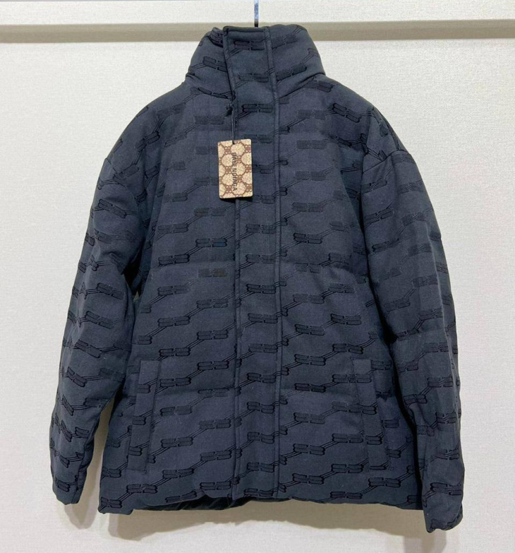 ПУХОВИК BALENCIAGA фото