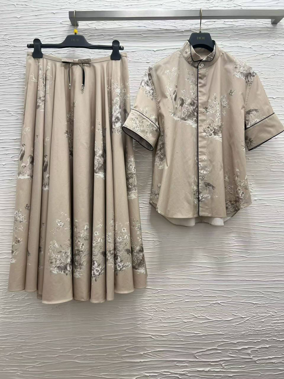 КОСТЮМ CHRISTIAN DIOR детальное фото