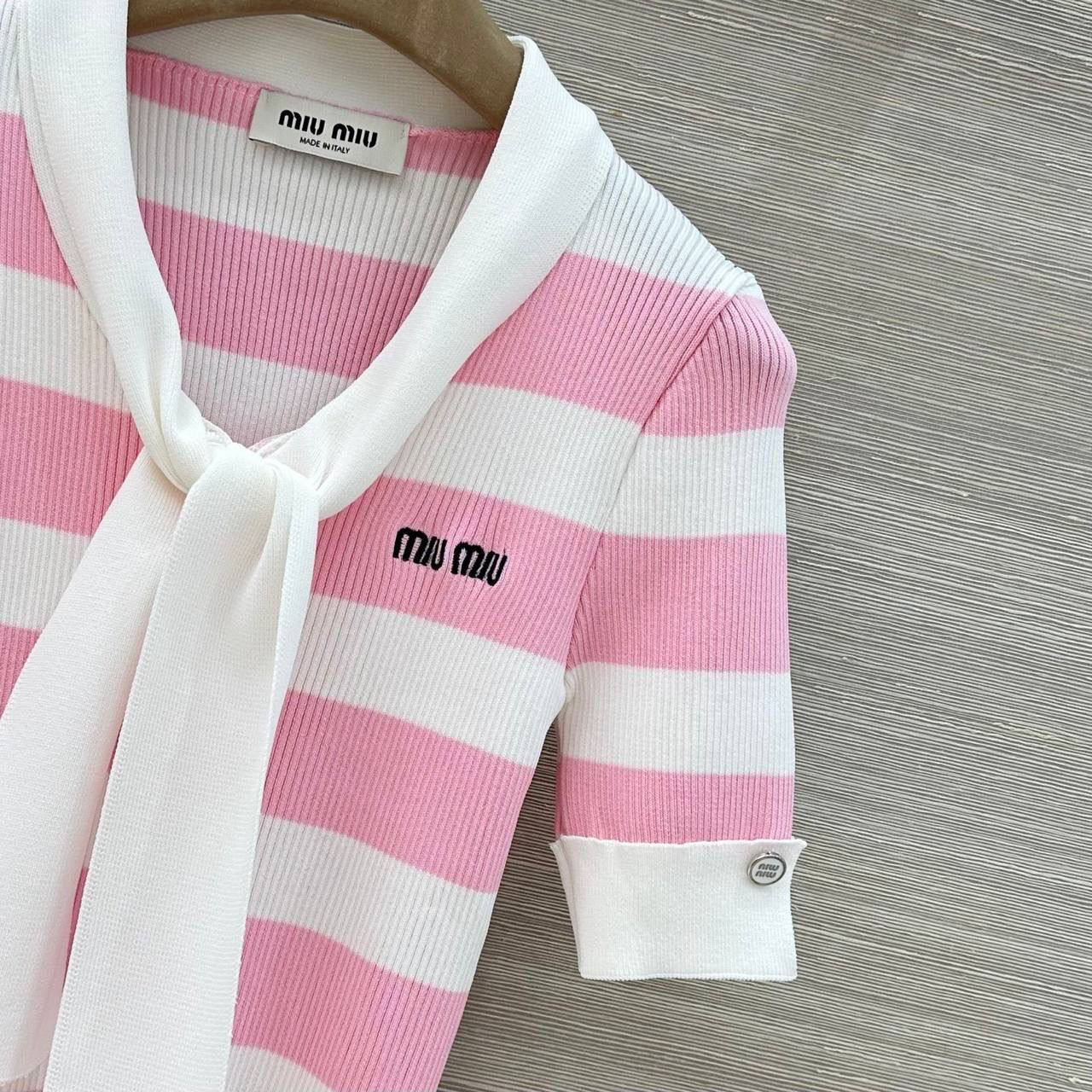 ФУТБОЛКА MIU MIU детальное фото