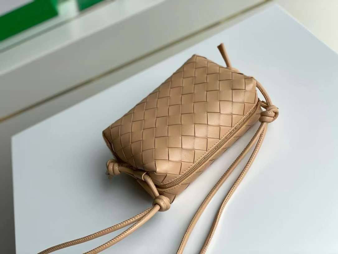 СУМКА BOTTEGA VENETA детальное фото