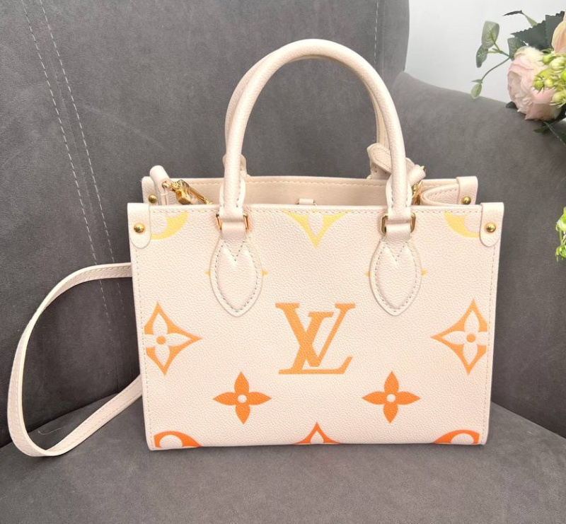 СУМКА LOUIS VUITTON фото