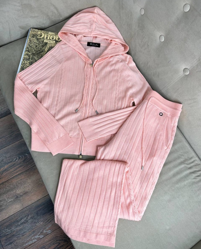 КОСТЮМ LORO PIANA фото