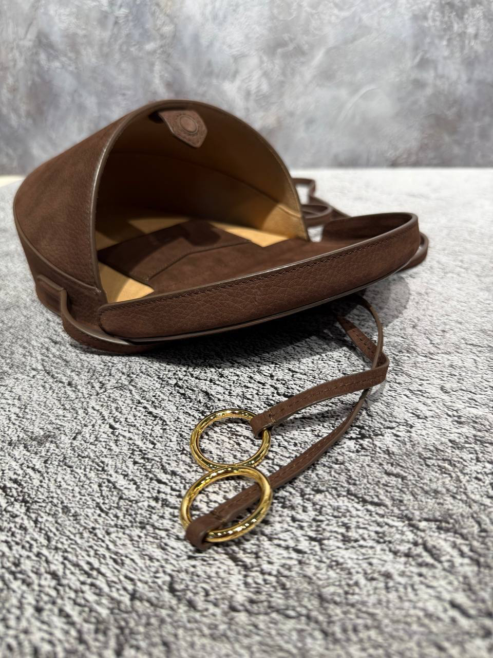 СУМКА ALAIA детальное фото