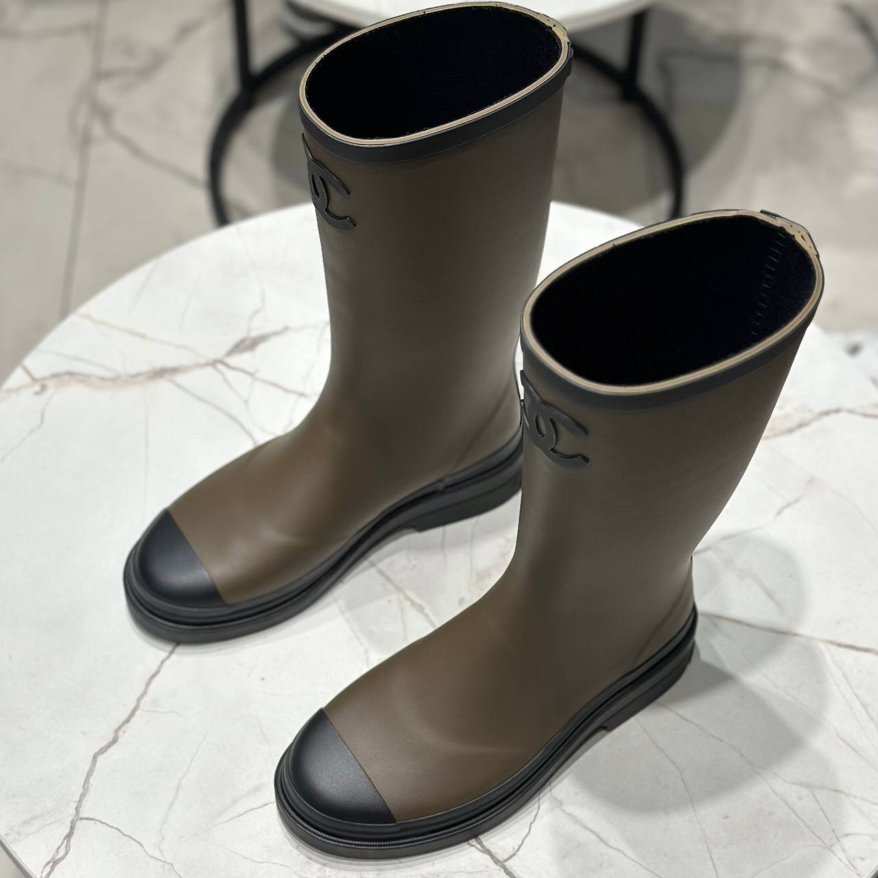 САПОГИ CHANEL детальное фото