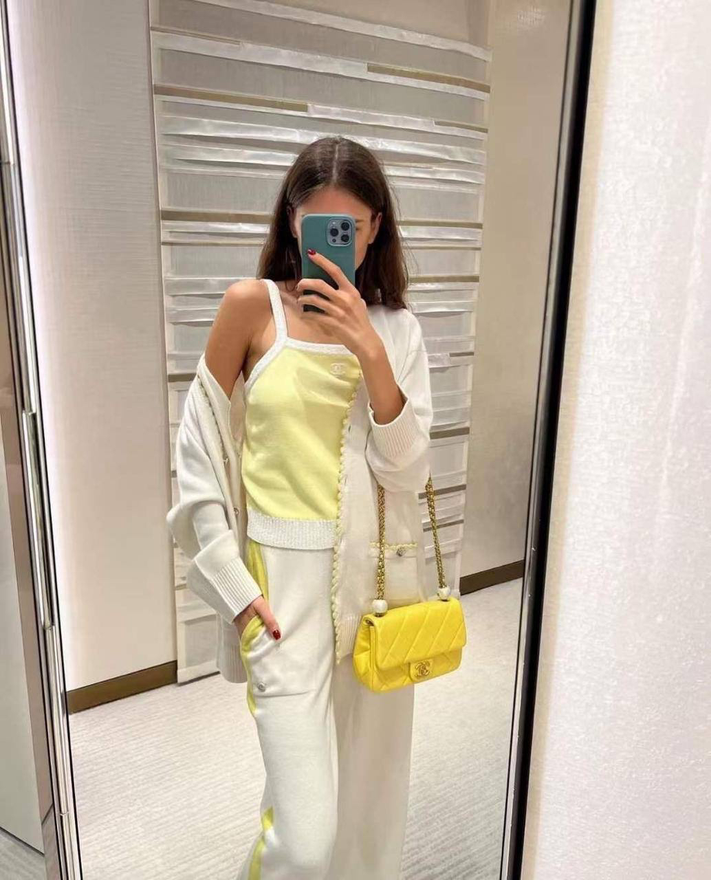 КОСТЮМ CHANEL детальное фото