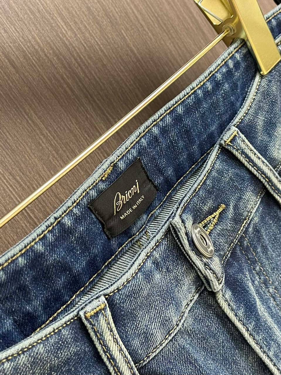 МУЖСКИЕ ДЖИНСЫ BRIONI детальное фото