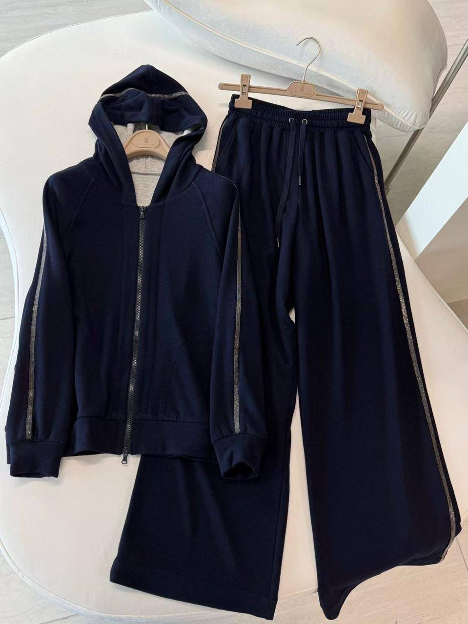 КОСТЮМ BRUNELLO CUCINELLI детальное фото