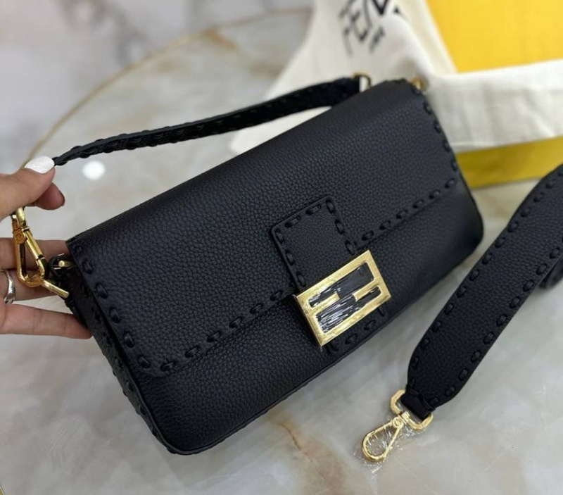 СУМКА FENDI фото