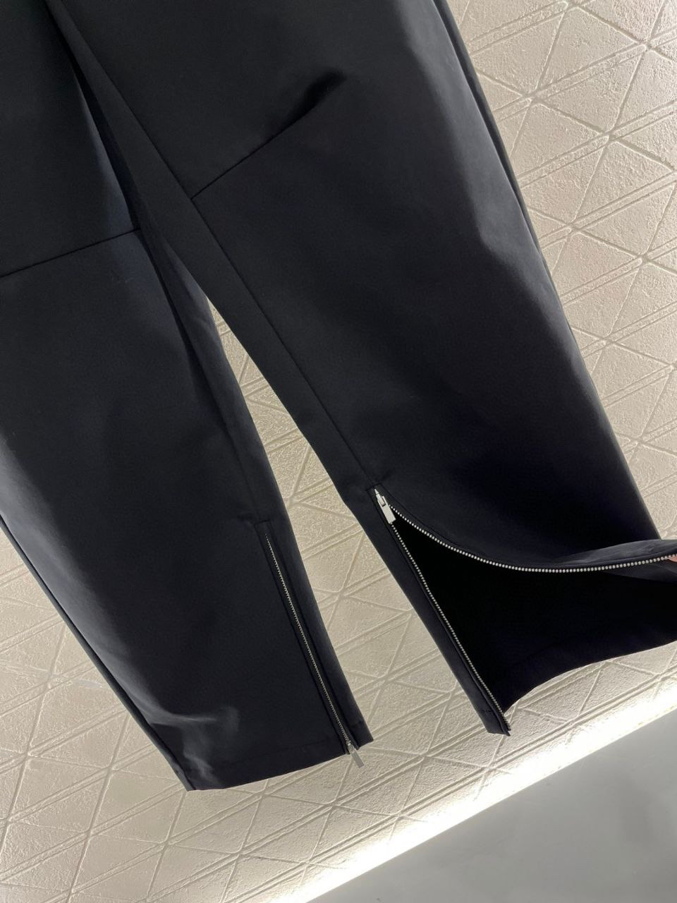 БРЮКИ MAISON MARGIELA детальное фото