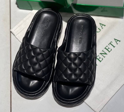 ШЛЕПКИ BOTTEGA VENETA фото