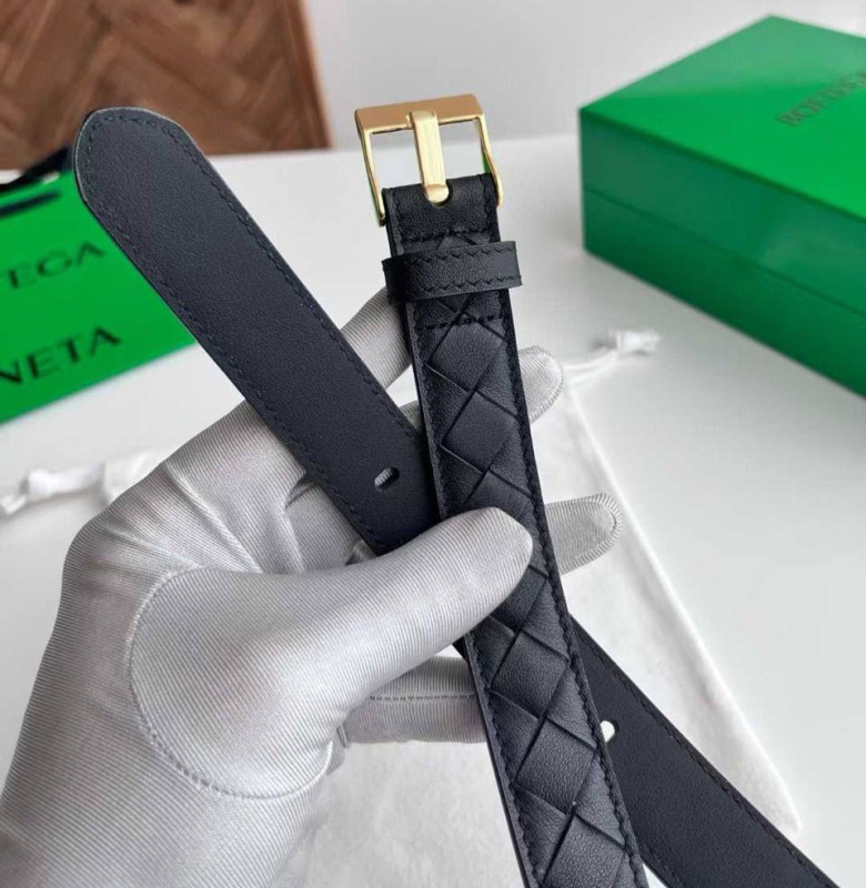 ЖЕНСКИЙ РЕМЕНЬ BOTTEGA VENETA фото