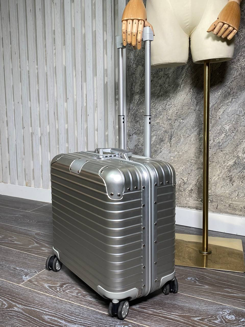 ЧЕМОДАН RIMOWA детальное фото