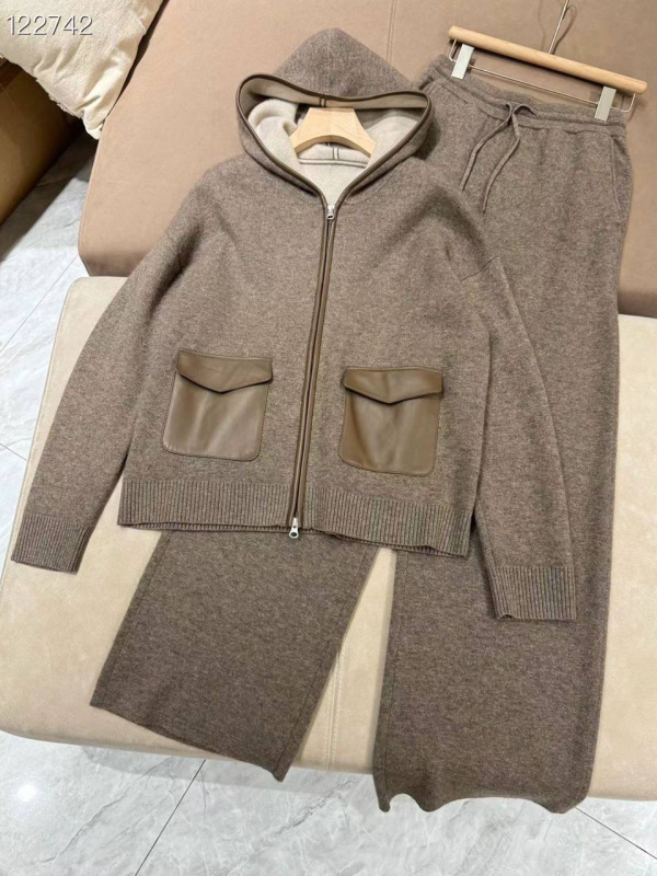 КОСТЮМ LORO PIANA фото