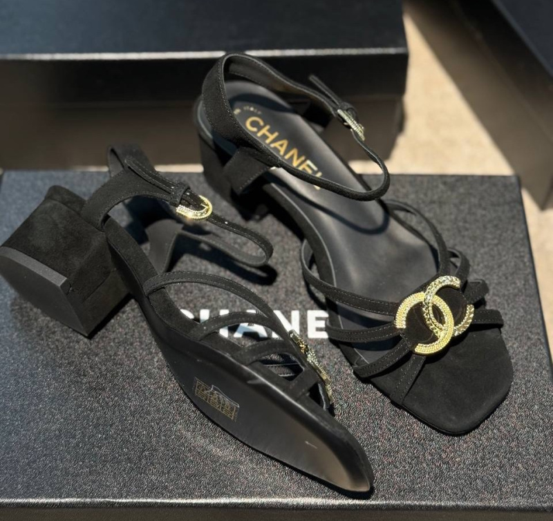 ШЛЕПКИ GUCCI фото