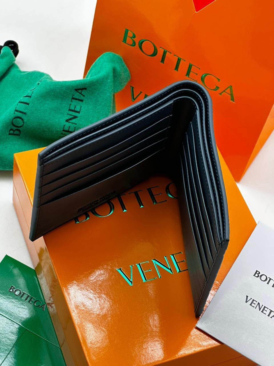 МУЖСКОЙ ПОРТМОНЕ BOTTEGA VENETA детальное фото