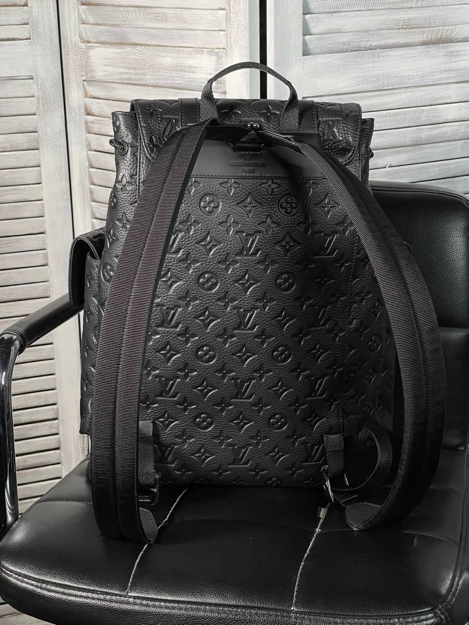МУЖСКОЙ РЮКЗАК LOUIS VUITTON детальное фото