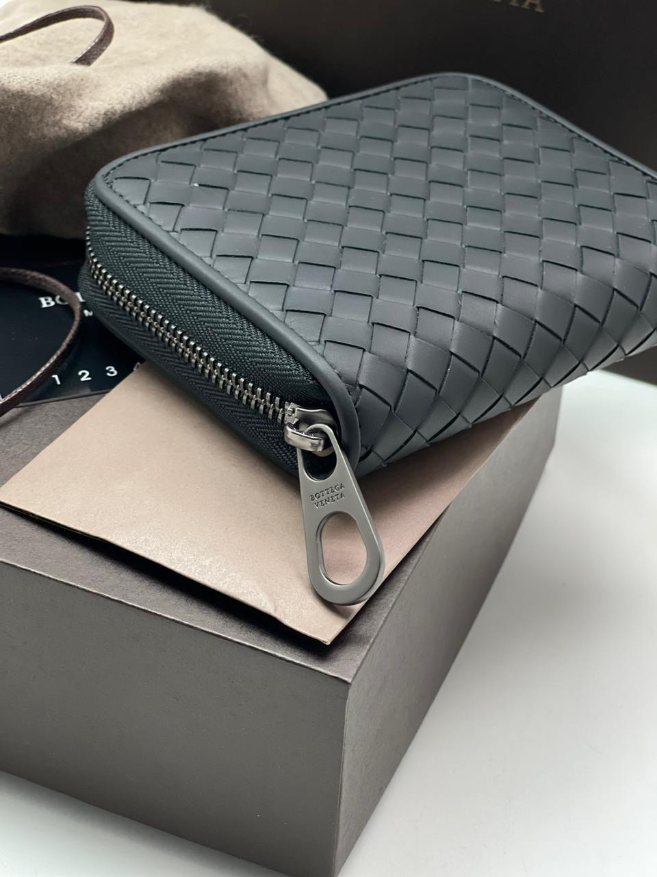 МУЖСКОЙ КАРТХОЛДЕР BOTTEGA VENETA детальное фото