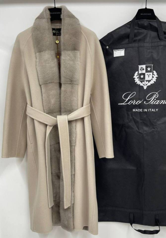 ПАЛЬТО LORO PIANA фото