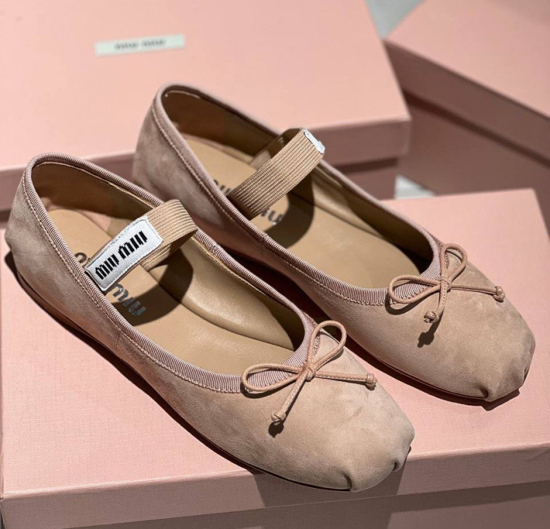 БАЛЕТКИ MIU MIU фото